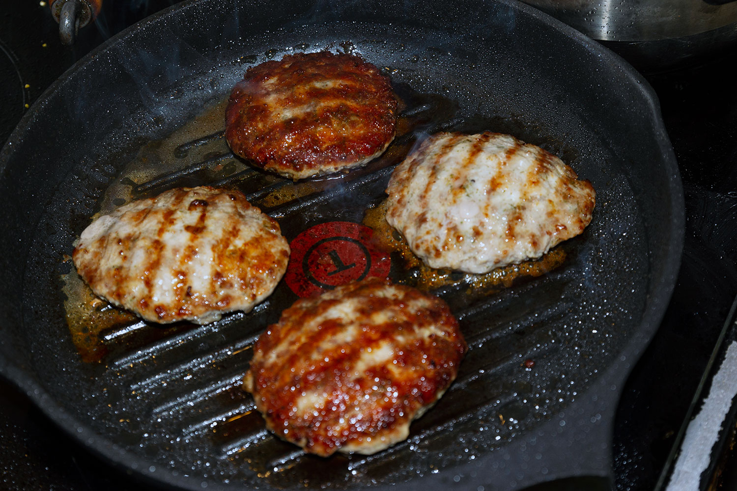 Обжарить котлеты из говядины для рецепта