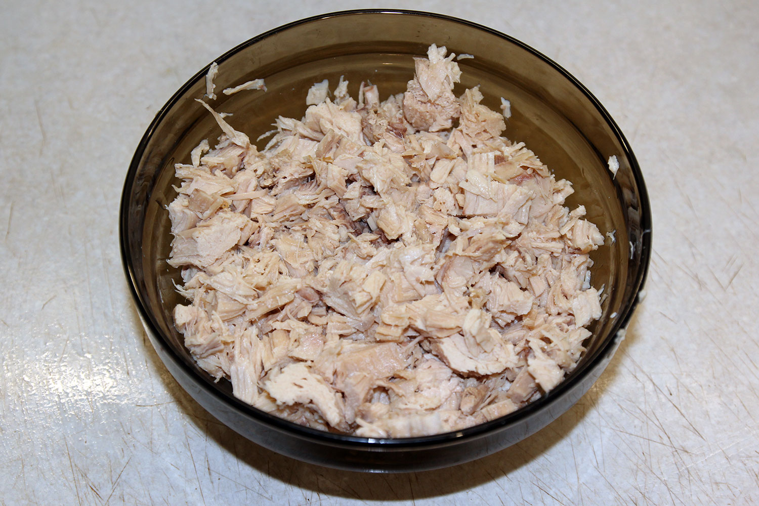 Разделываем курицу для салата Катрин