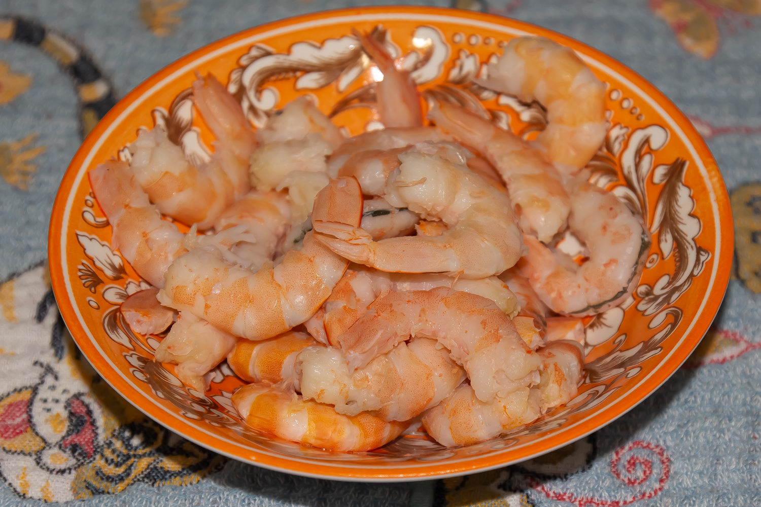 очищенные креветки по рецепту Тайский рис с креветками в ананасе