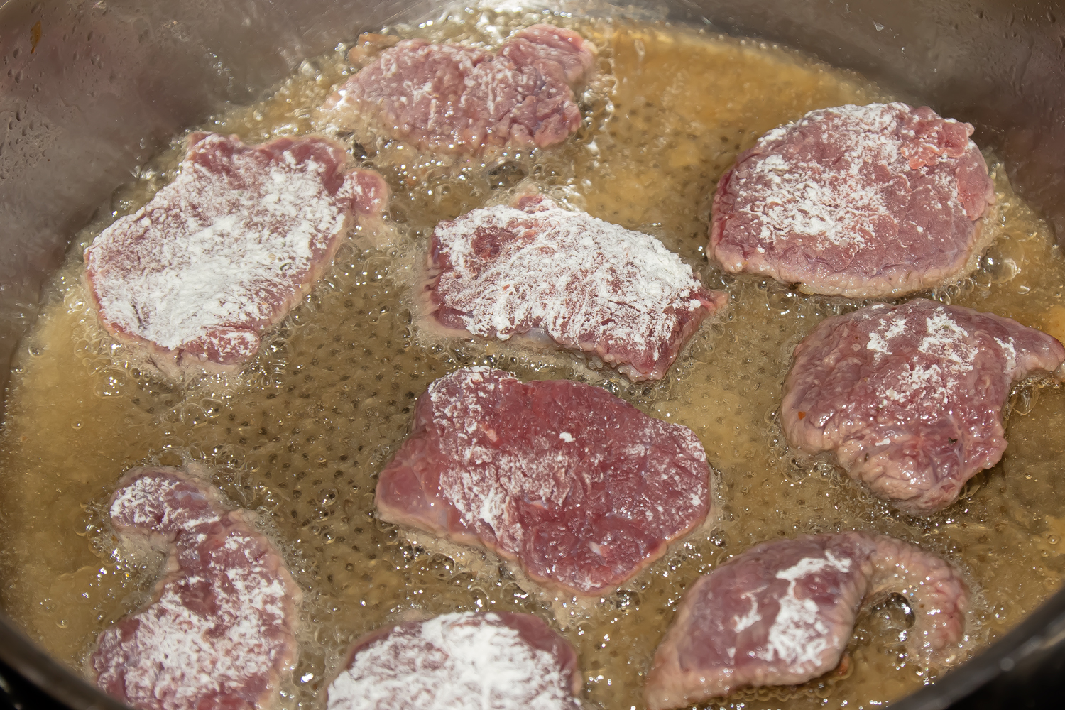 обжарьте мясо по рецепту Антрекот по-клужски обжаренное мясо по рецепту Антрекот по-клужски