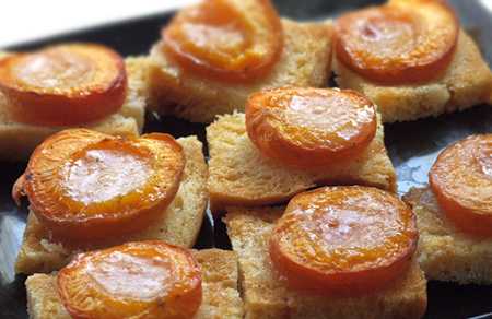 Фото к рецепту Тартинки с абрикосами Тартинки с абрикосами