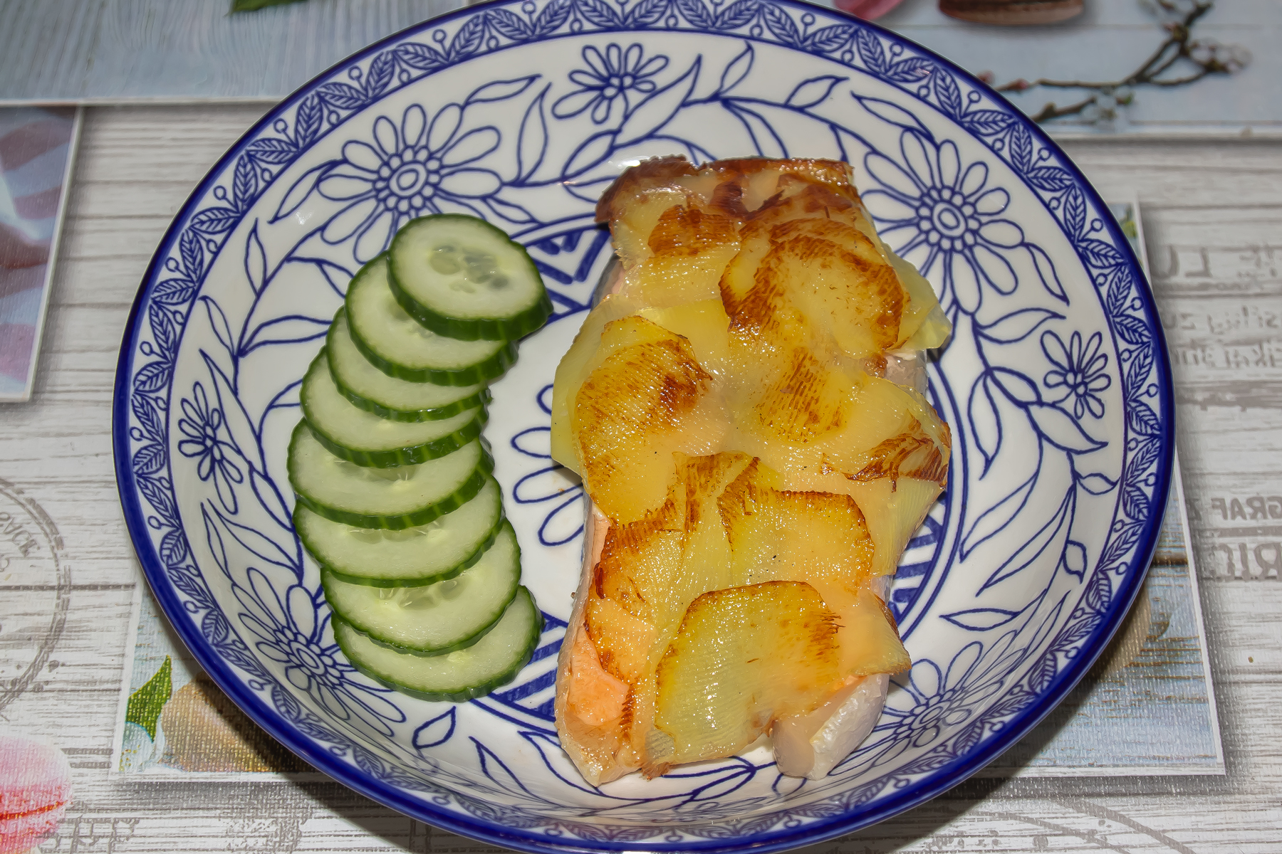 Семга с картофельной корочкой