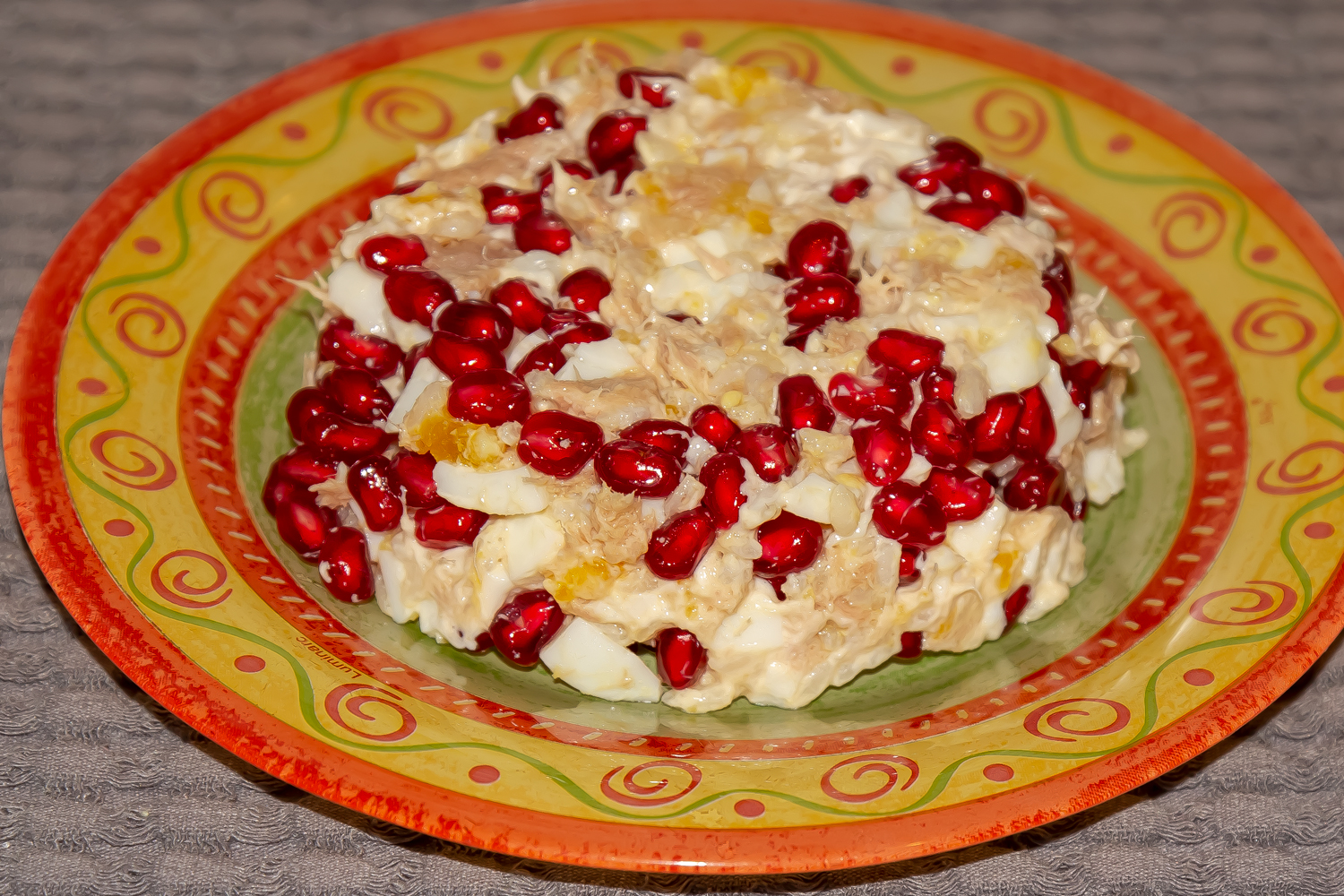 Салат из тунца с гранатом