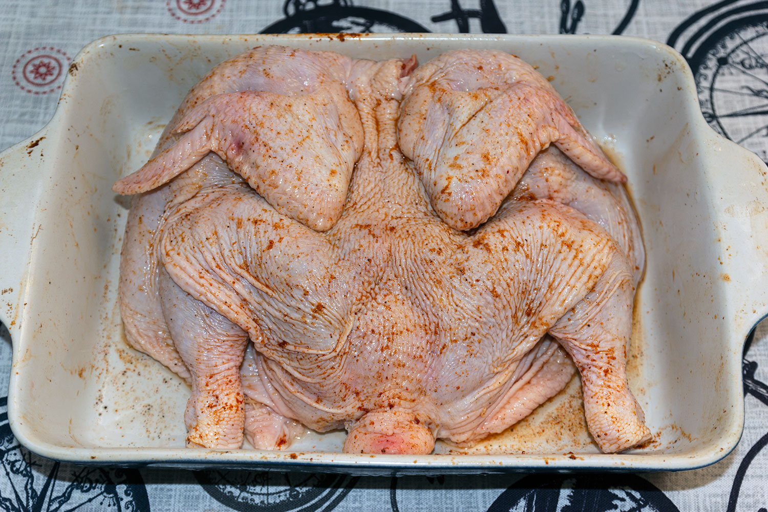Подготовить курицу для рецепта Запеченая курица