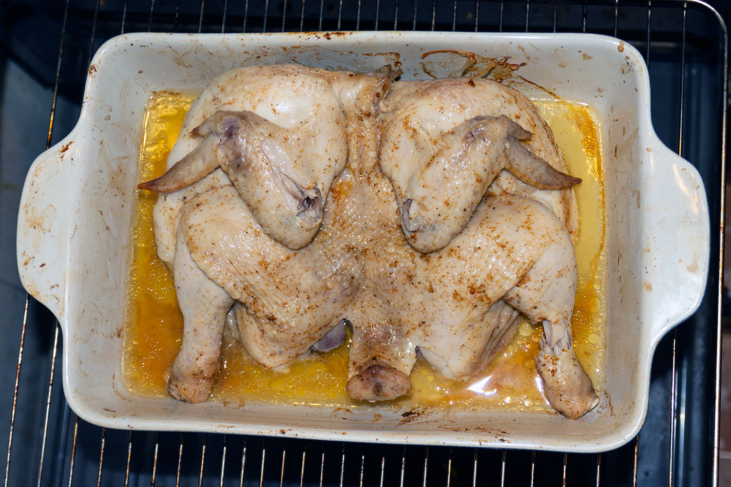 Запекайте курицу под фольгой  для рецепта Запеченая курица