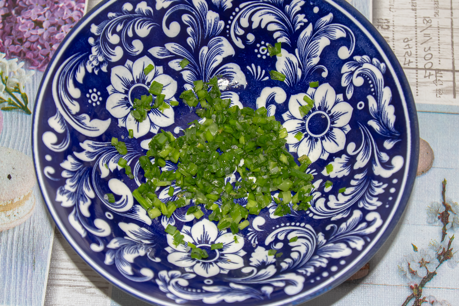 нашинкованный лук по рецепту Окрошка мясная (4)