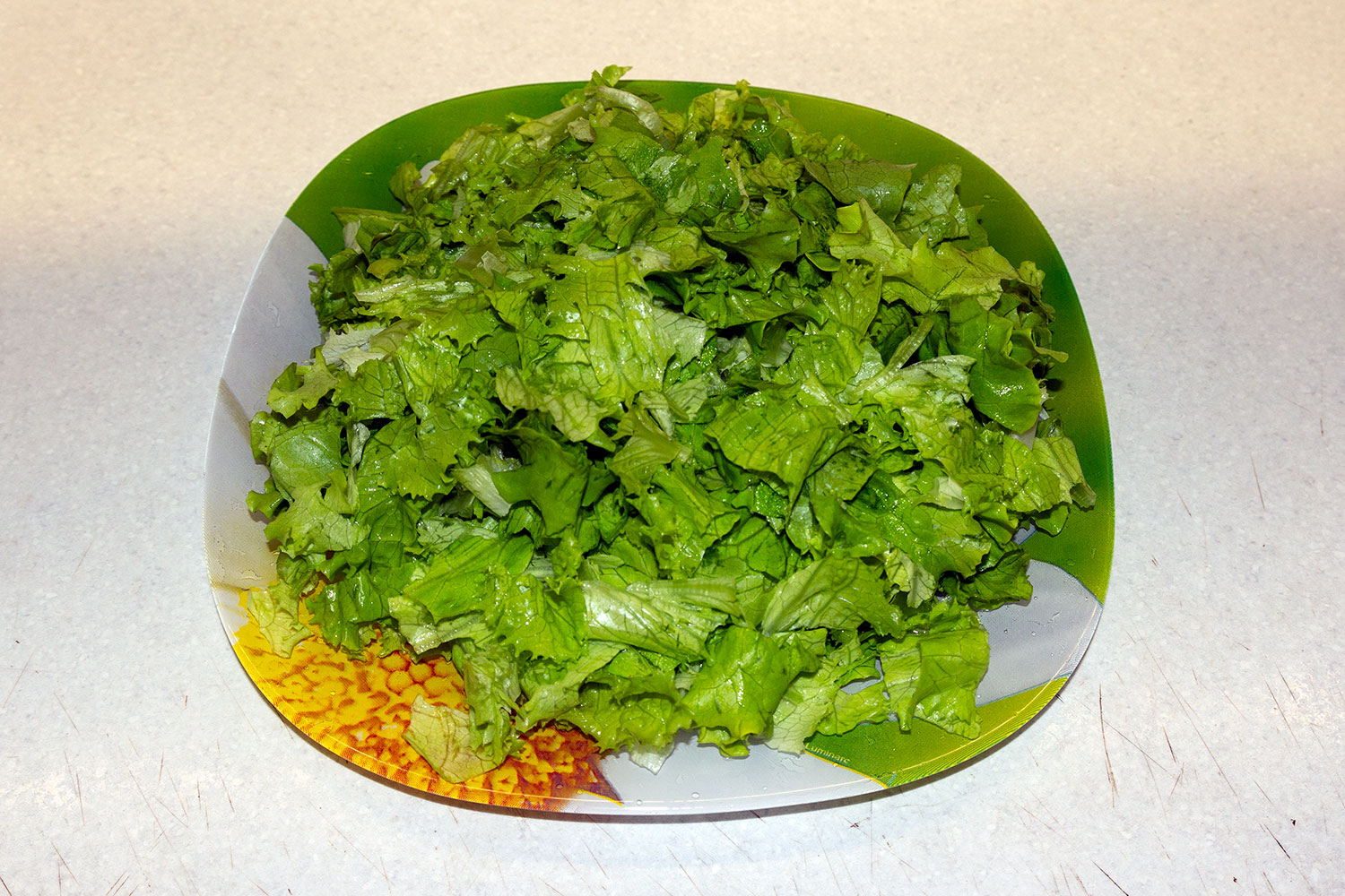 Порвать листья салата для рецепта