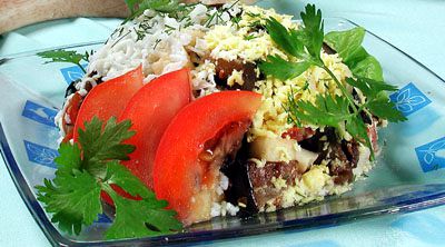 Фото к рецепту Салат из баклажанов с помидорами Салат из баклажанов с помидорами