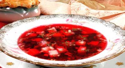 Свекольный суп под "крышечкой"