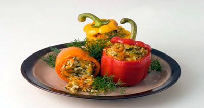 Фото к рецепту Перец, фаршированный овощами по-болгарски Перец, фаршированный овощами по-болгарски
