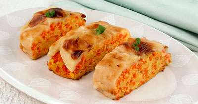 Фото к рецепту Морковный рулет с яблоками Морковный рулет с яблоками