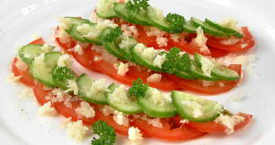 Салат овощной с хреновым соусом