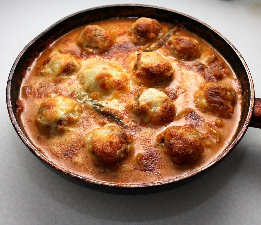 Фото к рецепту Шарики в сметане. Тефтели Шарики в сметане. Тефтели