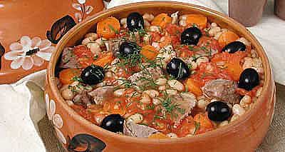 Тушеный барашек с фасолью