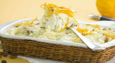 Кугель из лапши с яблоками