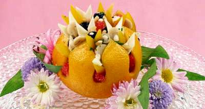 Салат в грейпфрутовой корзиночке