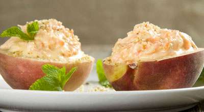 Персики, фаршированные морковью и творогом