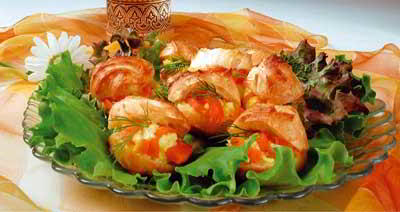 Фото к рецепту Профитроли с лососем Профитроли с лососем