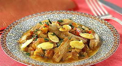 Карри из индейки с миндалем