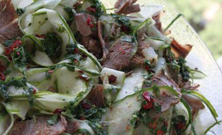 Салат из говядины "пикантный"