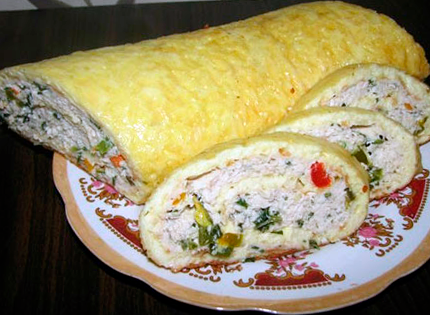 Фото к рецепту Рулет с куриным фаршем "Сырно-яичный" Рулет с куриным фаршем "Сырно-яичный"