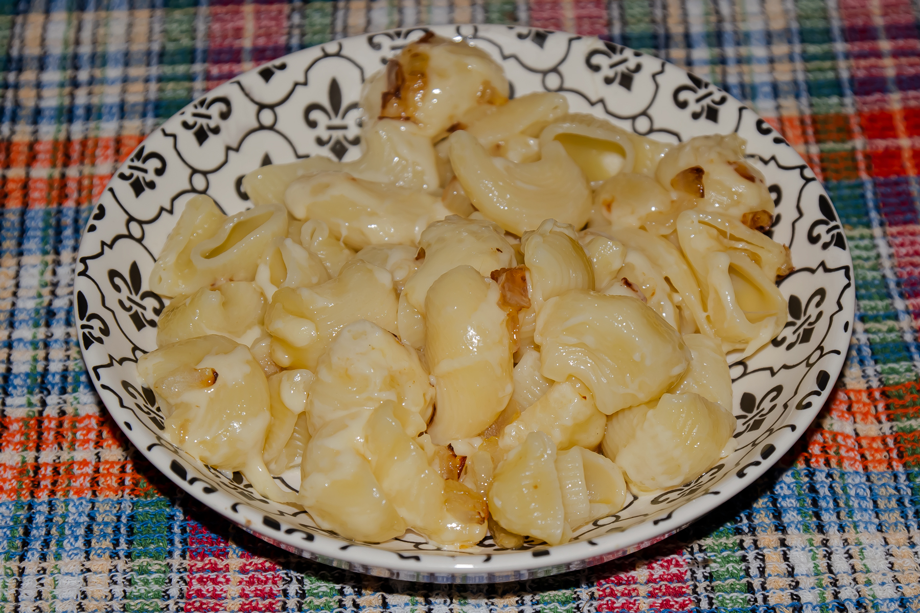 Фото к рецепту Макароны "По-швейцарски" Макароны "По-швейцарски"