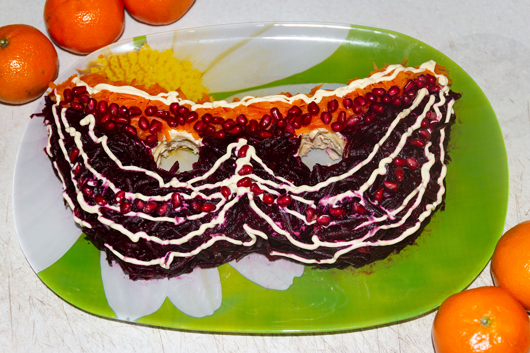 Салат "Карнавальная маска"