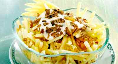 Салат из яблок и орехов