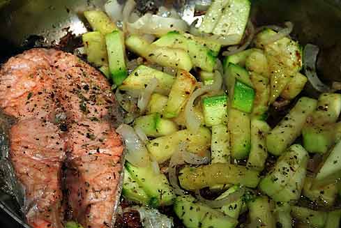 Рыба с кабачками