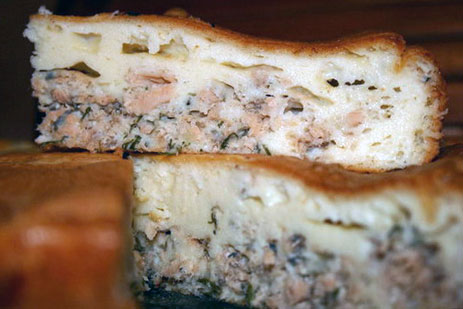 Фото к рецепту Пирог с лососем "калакакку" Пирог с лососем "калакакку"