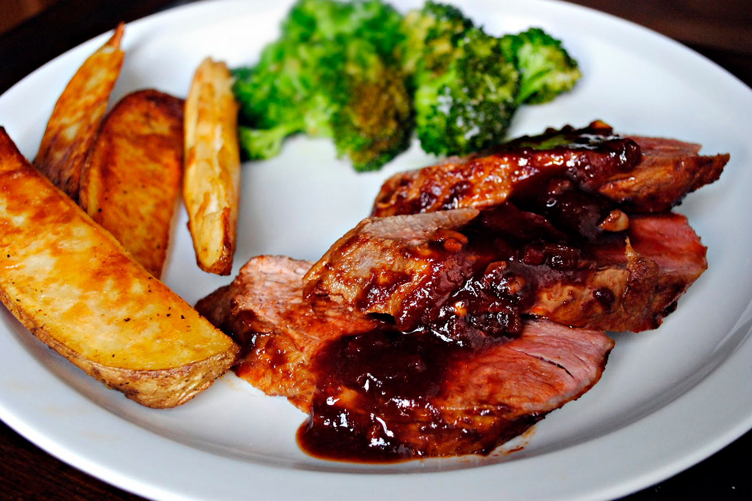 Свинина в гранатовом соусе