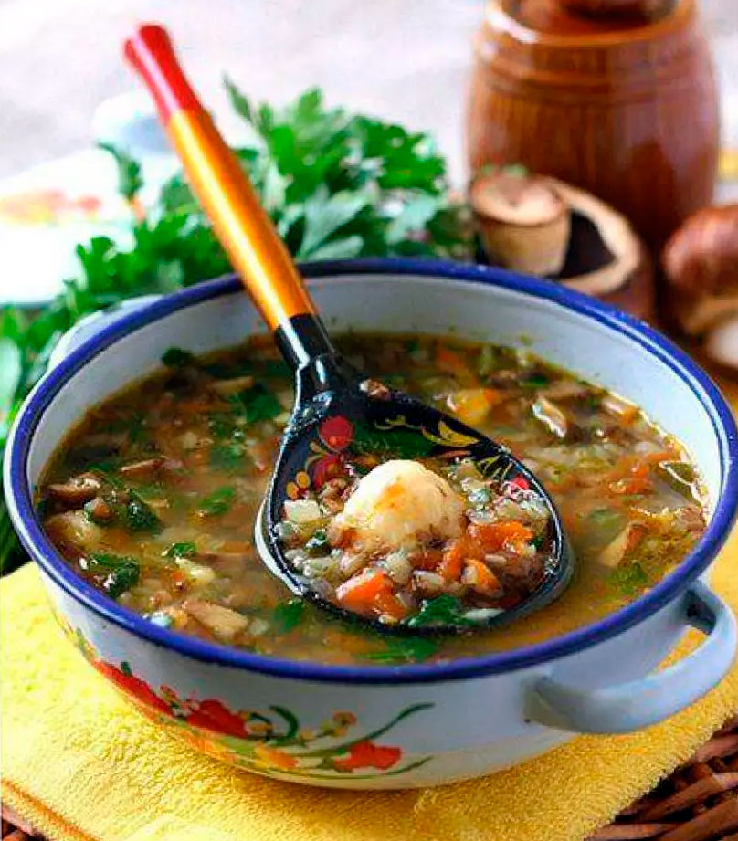 Суп с грибами и картофельными клёцками "гречневый"