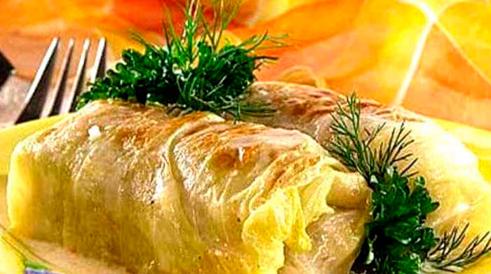 Голубцы, фаршированные гречневой кашей и грибами