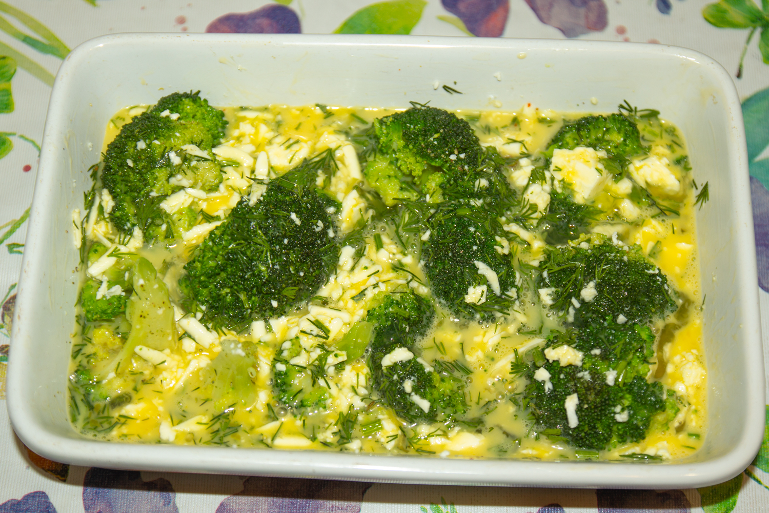 брокколи политые яйцами по рецепту Омлет с брокколи и брынзой