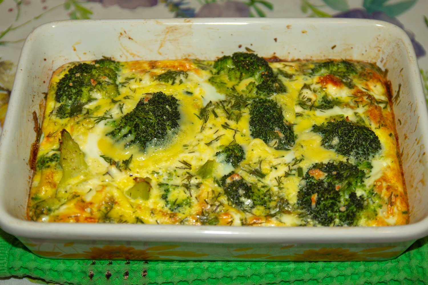 готовый омлет по рецепту Омлет с брокколи и брынзой