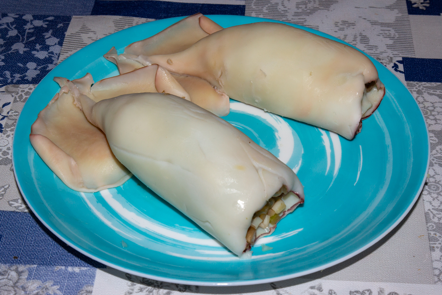 кальмары с начинкой по рецепту Фаршированные кальмары под майонезом