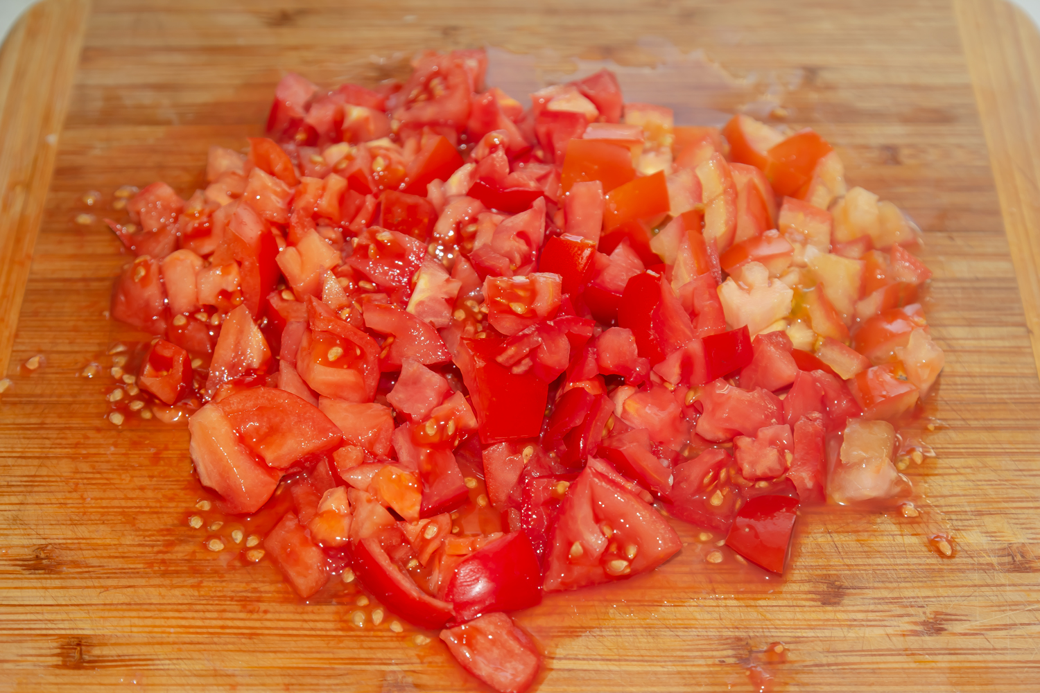 нарезанные помидоры по рецепту