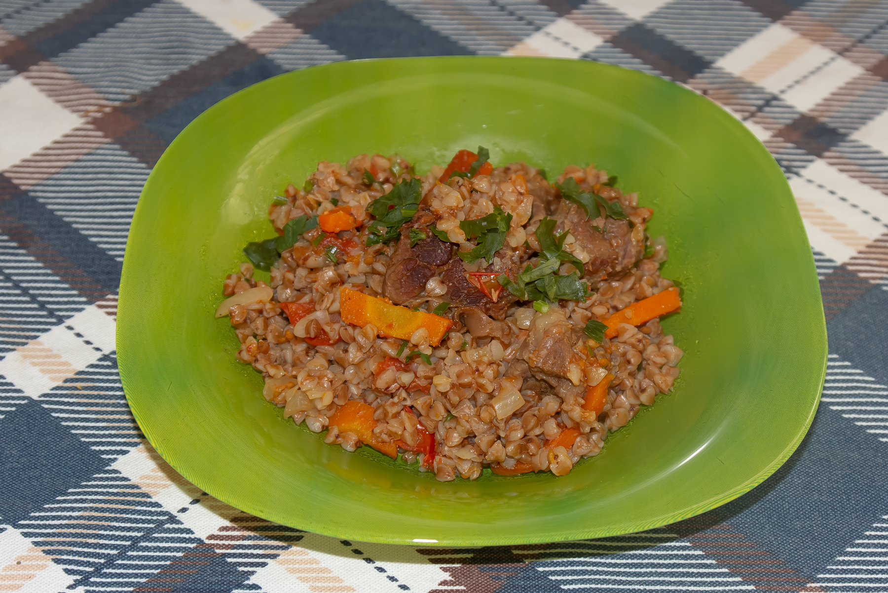 Фото к рецепту Шавля с гречкой Шавля с гречкой