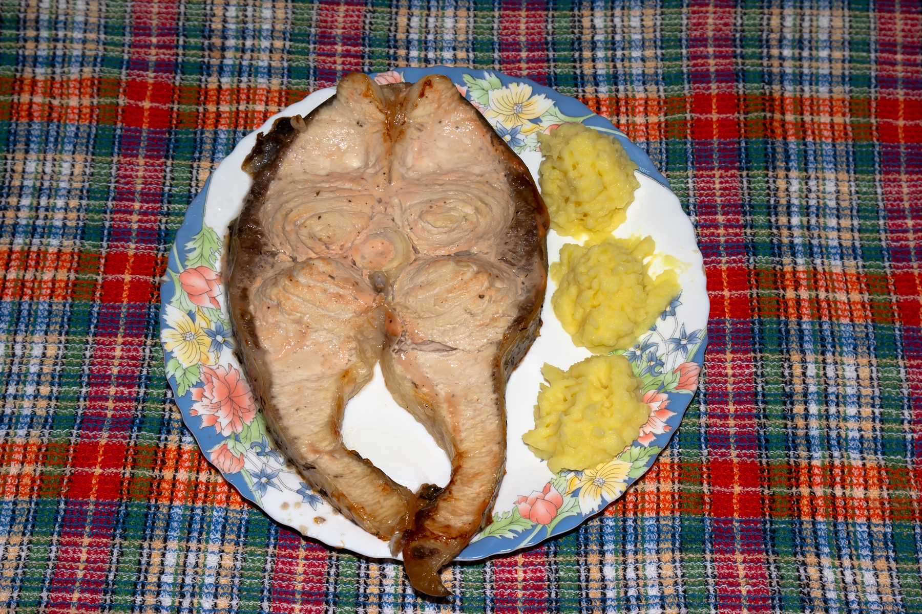 Стейк из толстолобика