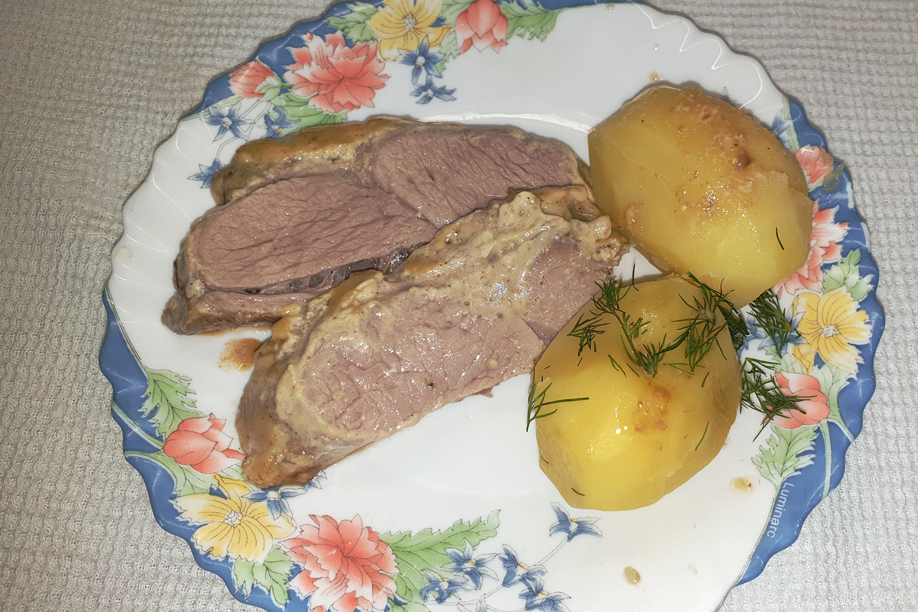 Филе бедра индейки запеченное в духовке