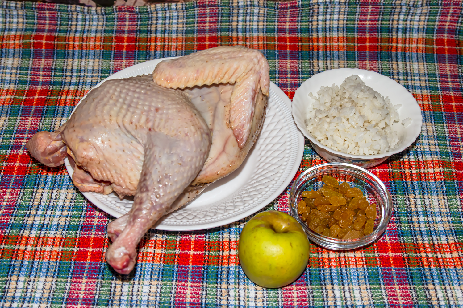 ингредиенты для рецепта Фаршированная курица продукты для рецепта Фаршированная курица