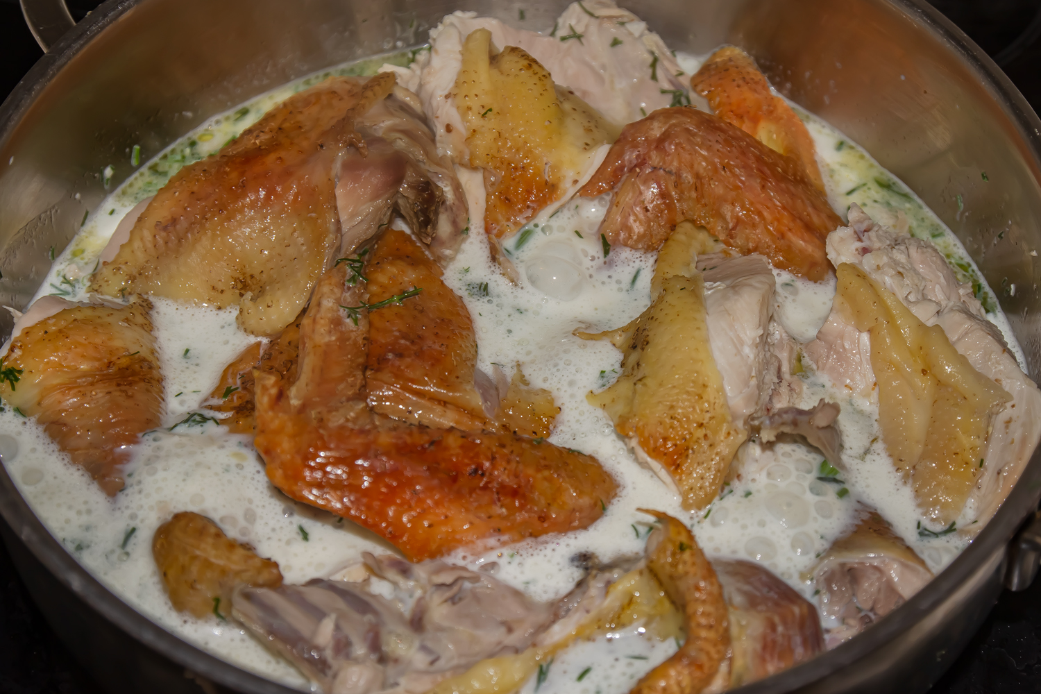курица залитая соусом по рецепту Шкмерули с молочным соусом