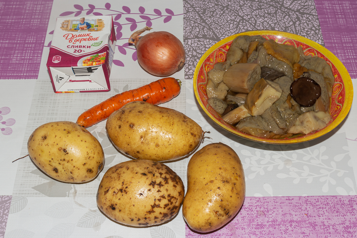 продукты для рецепта Грибной суп с картофелем