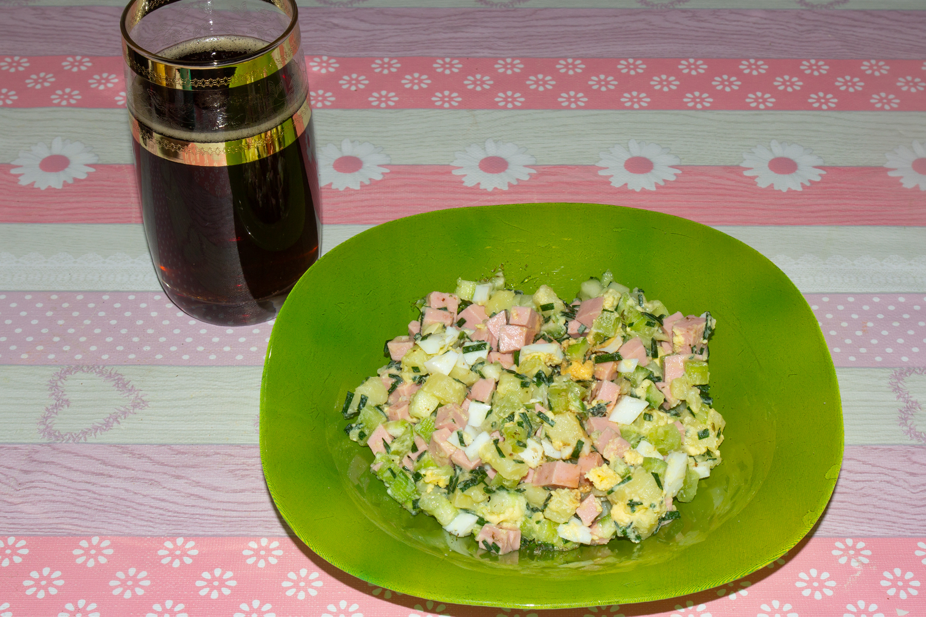 Мясная окрошка с картофелем