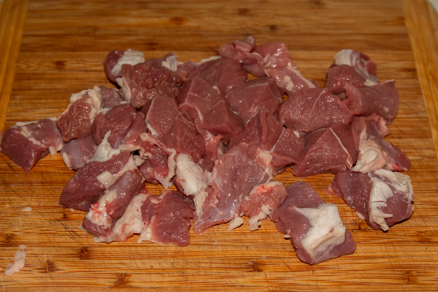 нарезанное мясо по рецепту Мошубиринч