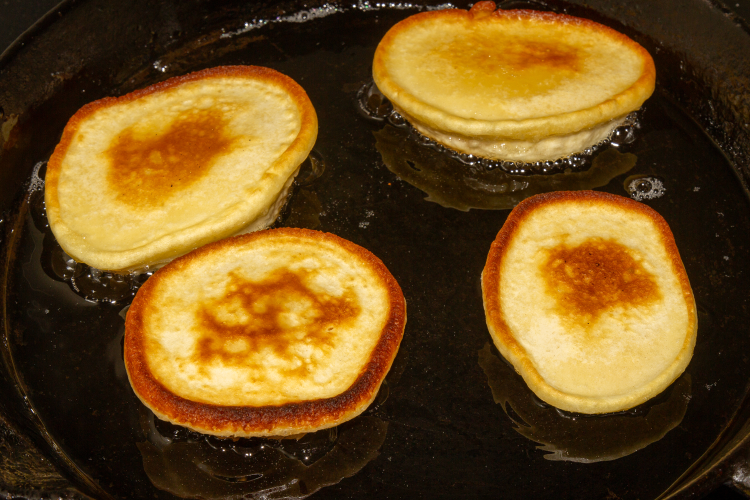 оладьи приготовленные по рецепту Оладьи на кислом топленом молоке готовые оладьи по рецепту Оладьи на кислом топленом молоке