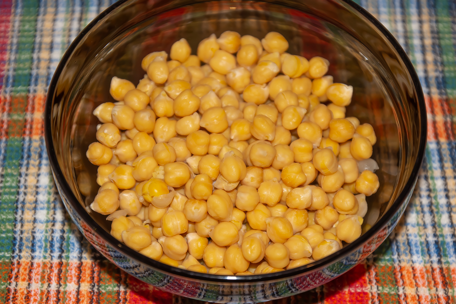 нут с овощами по рецепту Простой салат с помидорами