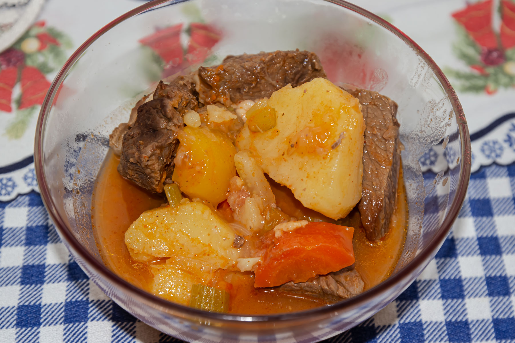 Говядина с картофелем в афганском казане