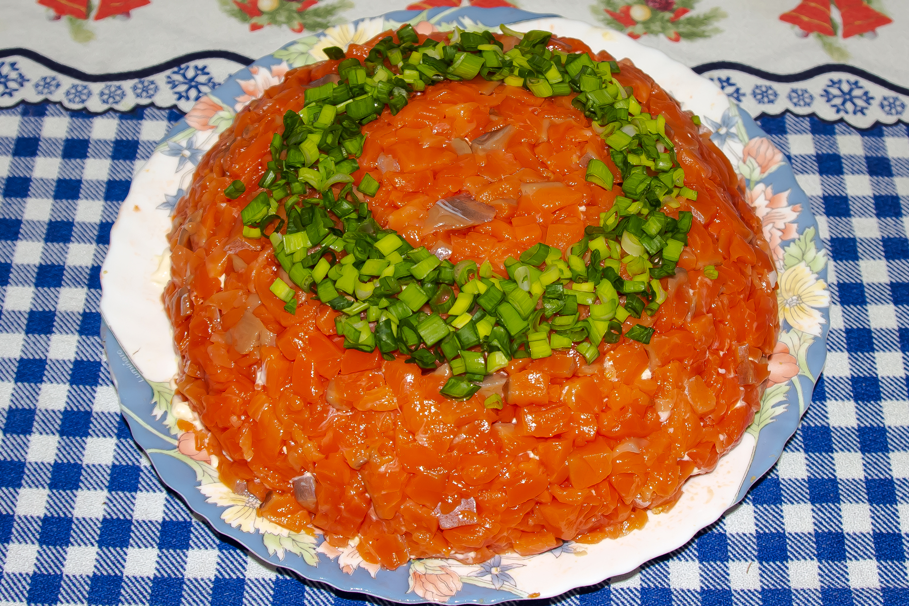 Салат с семгой Министерский